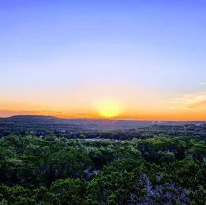 Meet your Posher, Cara